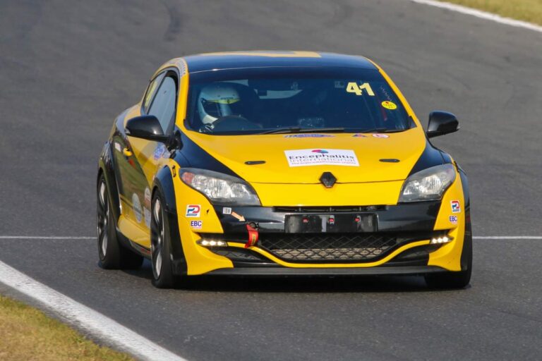 Megane 250 cup